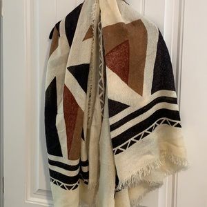 Fun Geometric Print Blanket Scarf